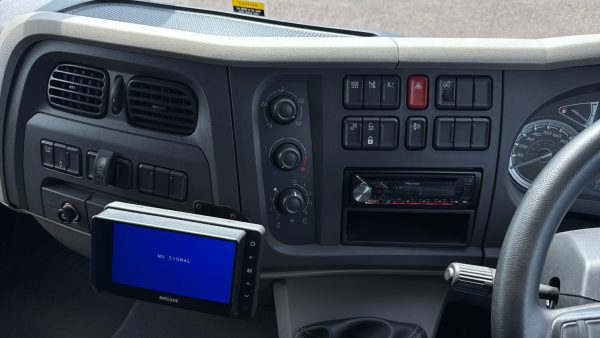 DAF LF 180 FA Beavertail Plant Body - Image 11