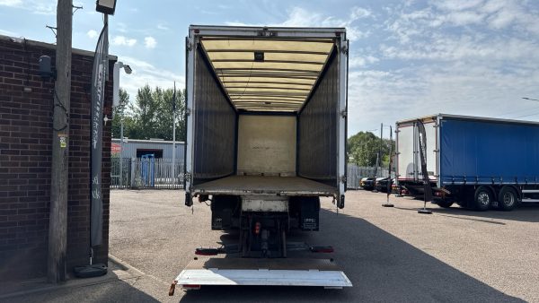 Mercedes-Benz Actros 2527 Curtainside with Tuckaway Taillift - Image 19