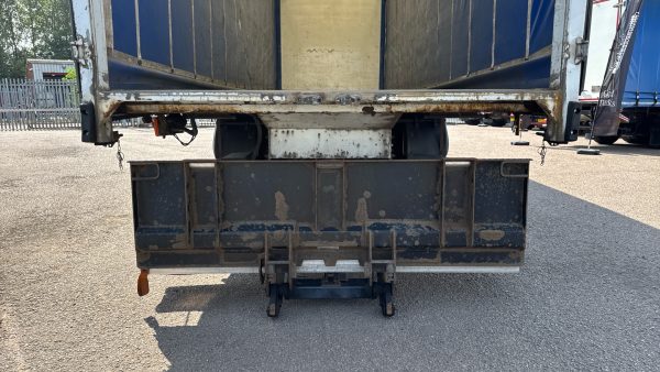Mercedes-Benz Actros 2527 Curtainside with Tuckaway Taillift - Image 24