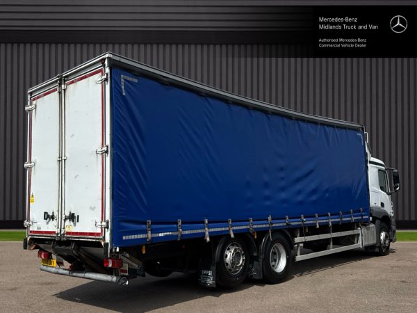 Mercedes-Benz Actros 2527 Curtainside with Tuckaway Taillift - Image 3
