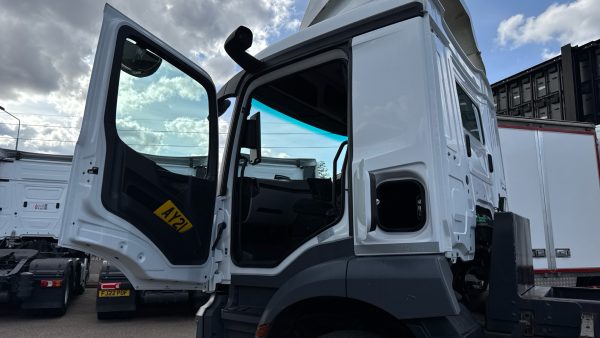 Mercedes-Benz Actros 1835 Demount Chassis - Image 19