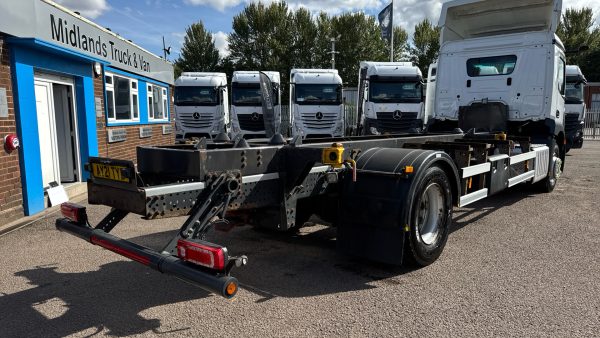 Mercedes-Benz Actros 1835 Demount Chassis - Image 23