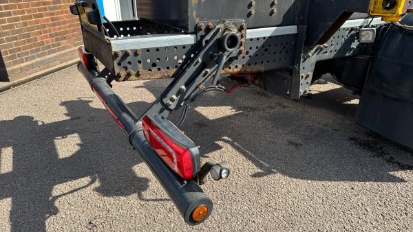 Mercedes-Benz Actros 1835 Demount Chassis - Image 24