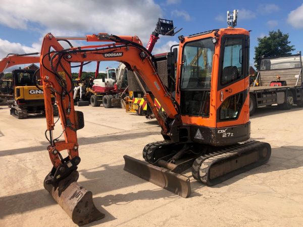 Doosan DX27z - Image 7