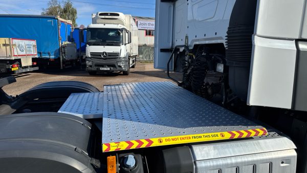 Mercedes-Benz Actros 2545LS Bigspace - Image 22