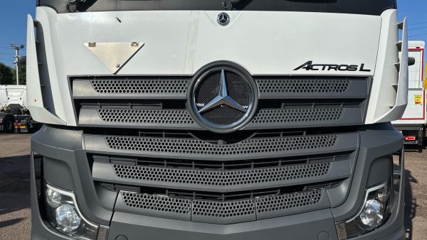Mercedes-Benz Actros 2545LS Bigspace - Image 26