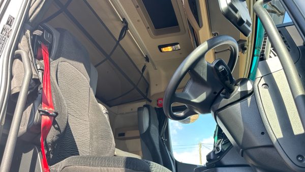 Mercedes-Benz Actros 2545LS Bigspace - Image 11