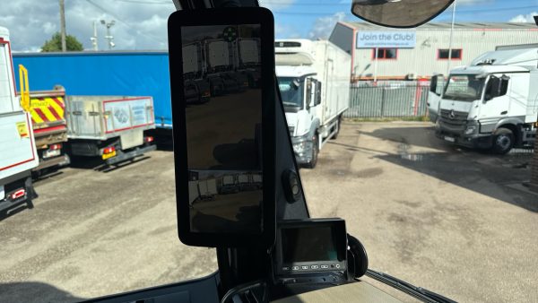 Mercedes-Benz Actros 2545LS Bigspace - Image 15