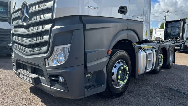 Mercedes-Benz Actros 2545LS Bigspace - Image 21