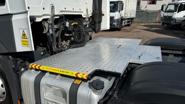 Mercedes-Benz Actros 2545LS Bigspace - Image 26
