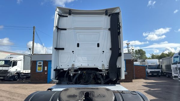 Mercedes-Benz Actros 2545LS Bigspace - Image 28