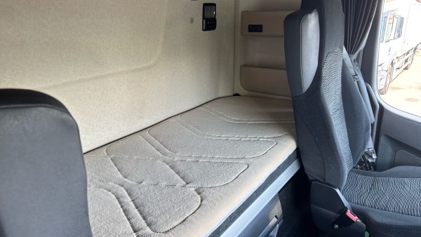 Mercedes-Benz Actros 2545lS Bigspace - Image 17