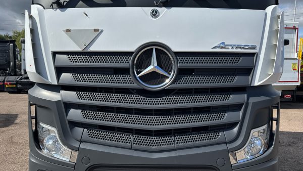 Mercedes-Benz Actros 2545lS Bigspace - Image 21