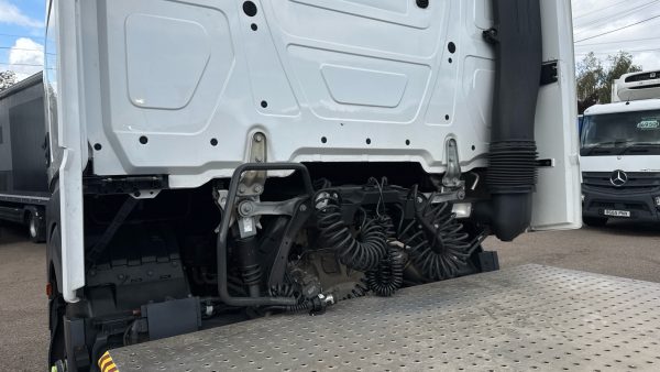 Mercedes-Benz Actros 2545lS Bigspace - Image 29