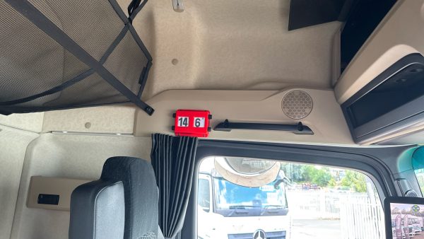 Mercedes-Benz Actros 2545lS Bigspace - Image 32
