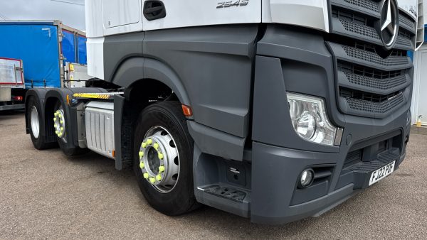 Mercedes-Benz Actros 2545LS BigSpace - Image 18