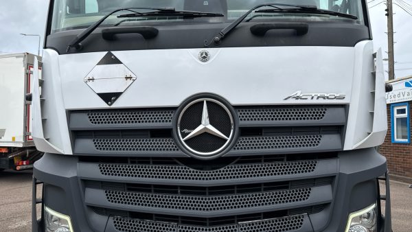 Mercedes-Benz Actros 2545LS BigSpace - Image 30