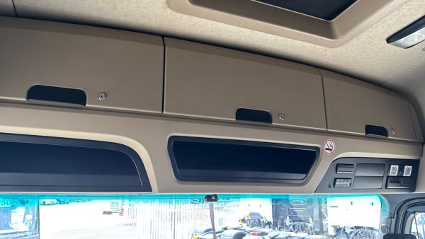 Mercedes-Benz Actros 2545LS BigSpace - Image 33