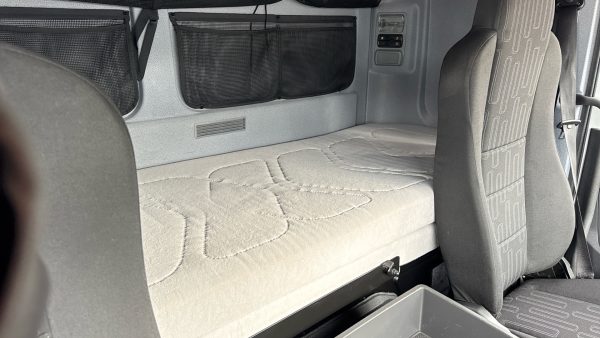 Mercedes-Benz Atego 816 Curtainside Sleeper 20FT - Image 25