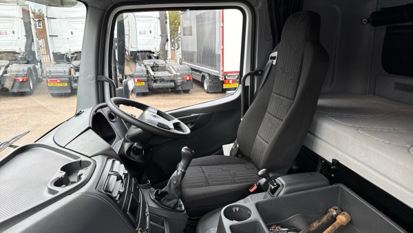 Mercedes-Benz Atego 816 Curtainside Sleeper 20FT - Image 28