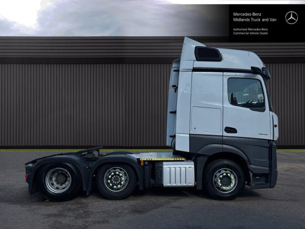 Mercedes-Benz Actros 2545LS Bigspace - Image 5