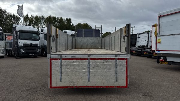 Mercedes-Benz Actros 1824 Classic 26ft Dropside - Image 28
