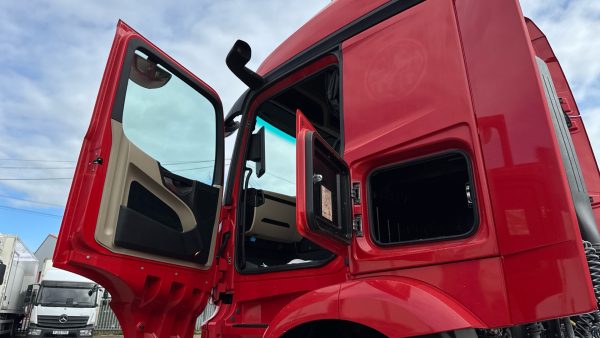 Mercedes-Benz Actros 2545 Streamspace - Image 34