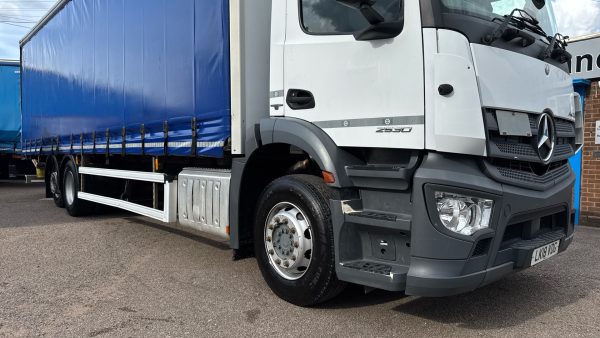 Mercedes-Benz Antos 2530 Curtainside with Tuckaway Taillift - Image 34