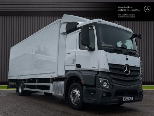 Mercedes-Benz Actros 5 1830L Stream Box with Taillift