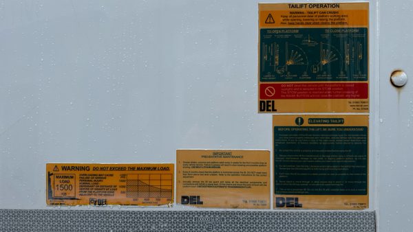 Mercedes-Benz Actros 5 1830L Stream Box with Taillift - Image 30