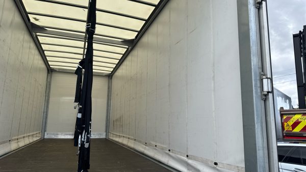 Mercedes-Benz Actros L 1830L Curtainside with Tuckaway Taillift 26FT - Image 16