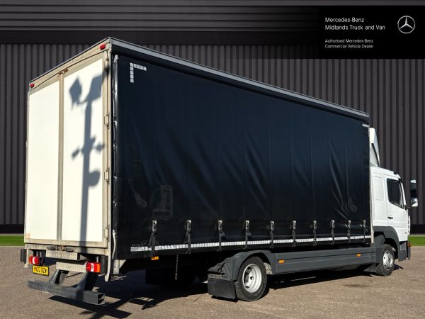 Mercedes-Benz Atego 818 Curtainside Sleeper - Image 3