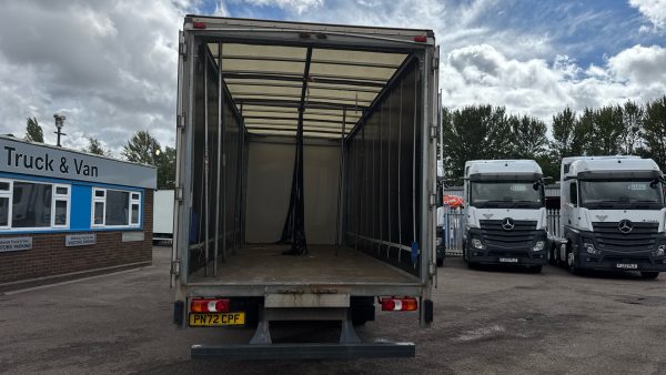 Mercedes-Benz Atego 818 Curtainside Sleeper - Image 16