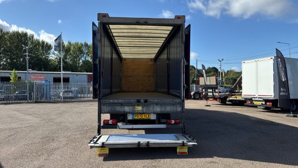 Mercedes-Benz Actros 2532 Curtainside with Taillift - Image 15
