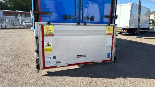 Mercedes-Benz Actros 2532 Curtainside with Taillift - Image 21