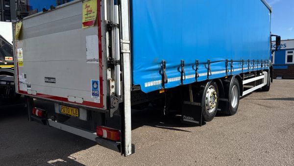 Mercedes-Benz Actros 2532 Curtainside with Taillift - Image 23