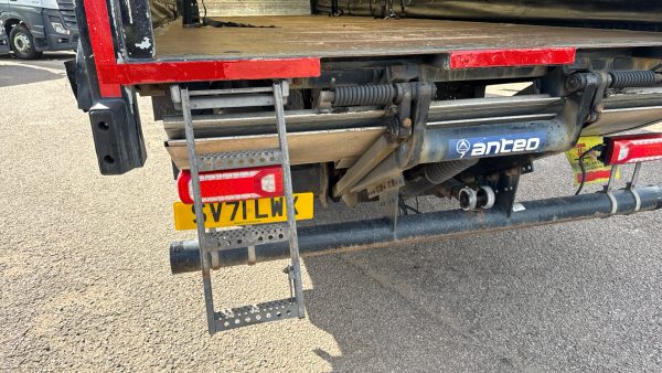 Mercedes-Benz Actros 1827L 170 Stream Curtainside with Taillift - Image 32