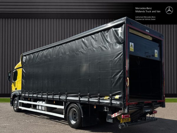 Mercedes-Benz Actros 1827L 170 Stream Curtainside with Taillift - Image 4