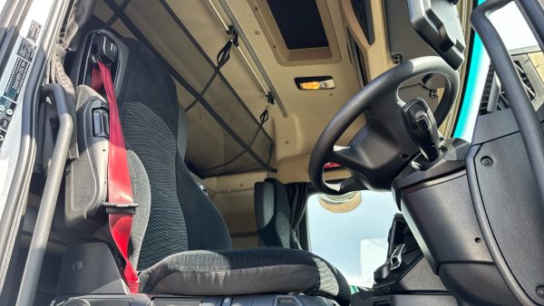 Mercedes-Benz Actros 2545LS StreamSpace - Image 11