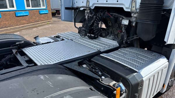 Mercedes-Benz Actros 2545LS StreamSpace - Image 19