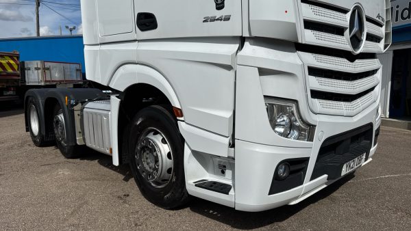 Mercedes-Benz Actros 2545LS StreamSpace - Image 20