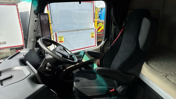 Mercedes-Benz Actros 2545LS StreamSpace - Image 31