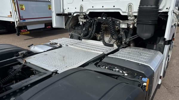 Mercedes-Benz Actros 2545LS StreamSpace - Image 34