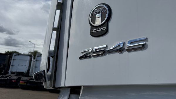 Mercedes-Benz Actros 2545LS StreamSpace - Image 36