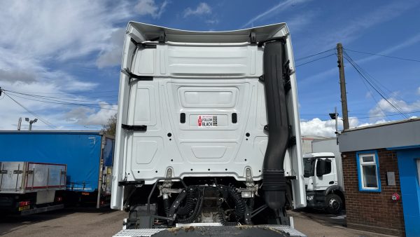 Mercedes-Benz Actros 2545LS StreamSpace - Image 37