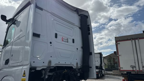 Mercedes-Benz Actros 2545LS Streamspace - Image 14
