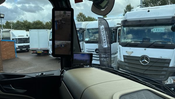Mercedes-Benz Actros 2545LS Streamspace - Image 30