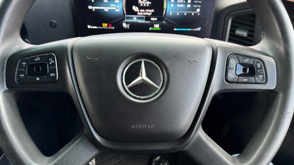 Mercedes-Benz Actros 2545LS Streamspace - Image 32
