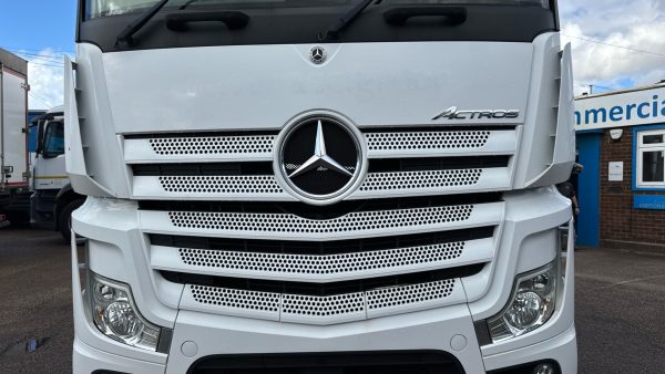 Mercedes-Benz Actros 2545LS Streamspace - Image 35