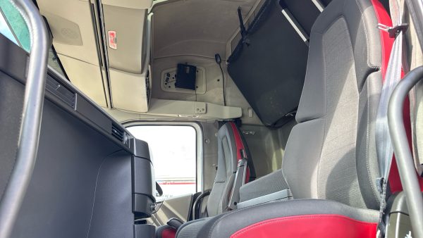 Volvo FH GF500 Twin Bunks - Image 9